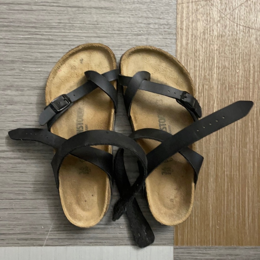 Black Birkenstock’s
